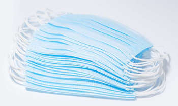 Одноразовая одежда NONAME Маска гигиеническая однораз. 3-слой. на резинке голубой