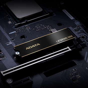 Накопитель SSD A-DATA PCIe 4.0 x4 4TB ALEG-960-4TCS Legend 960 M.2 2280