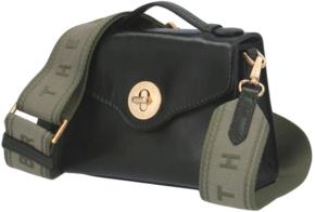 Одежда, обувь, аксессуары